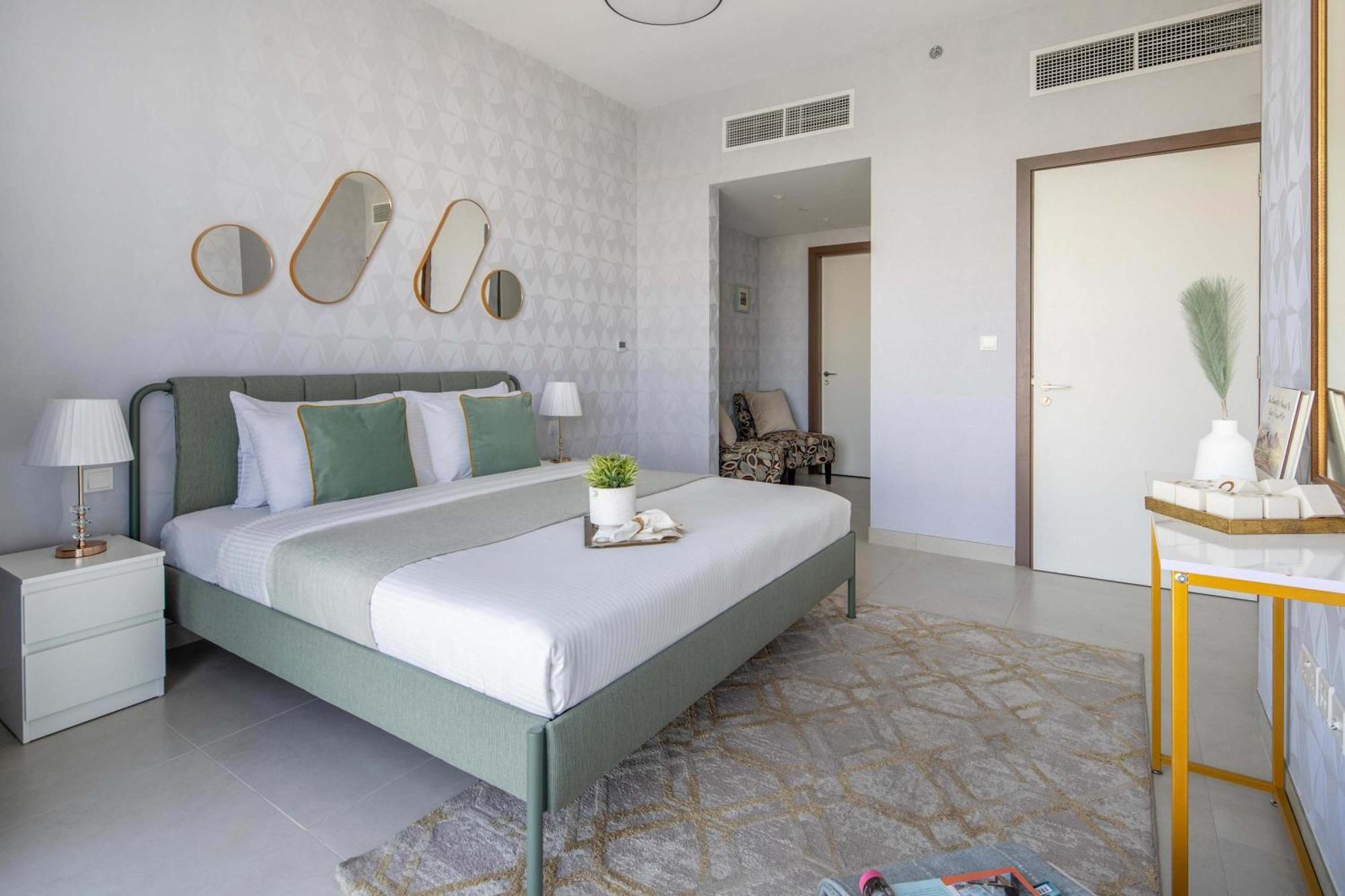 Frank Porter - 1 Residences 1